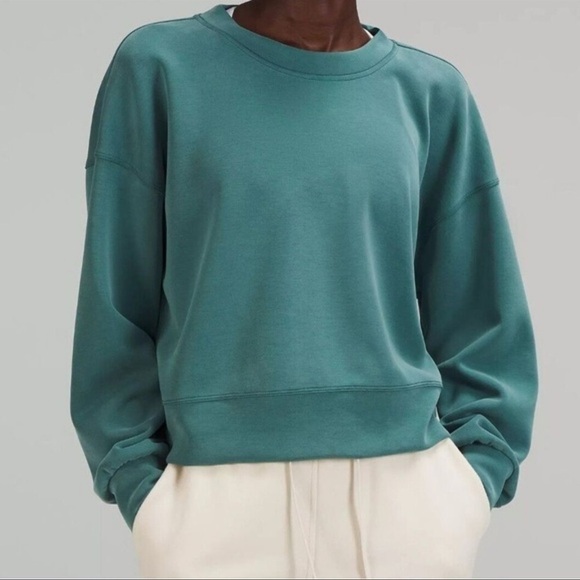 LULULEMON Softstreme Perfectly Oversized Cropped Crew - Green Jasper, Size 6 - Picture 1 of 4